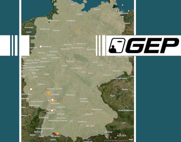 Geografische Übersicht der UFO-Sichtungsmeldungen aus Deutschland an die GEP im April 2024. Orangefarbene Punkte markieren bearbeitete, weiße unbearbeitete Meldungen.Copyright/Quelle: GEP, ufo-forschung.de